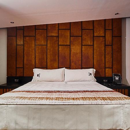 Motel Mediterraneo เม็กซิกาลิ ภายนอก รูปภาพ