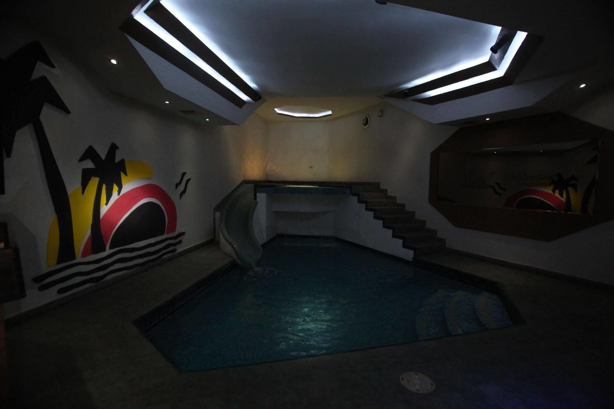 Motel Mediterraneo เม็กซิกาลิ ภายนอก รูปภาพ