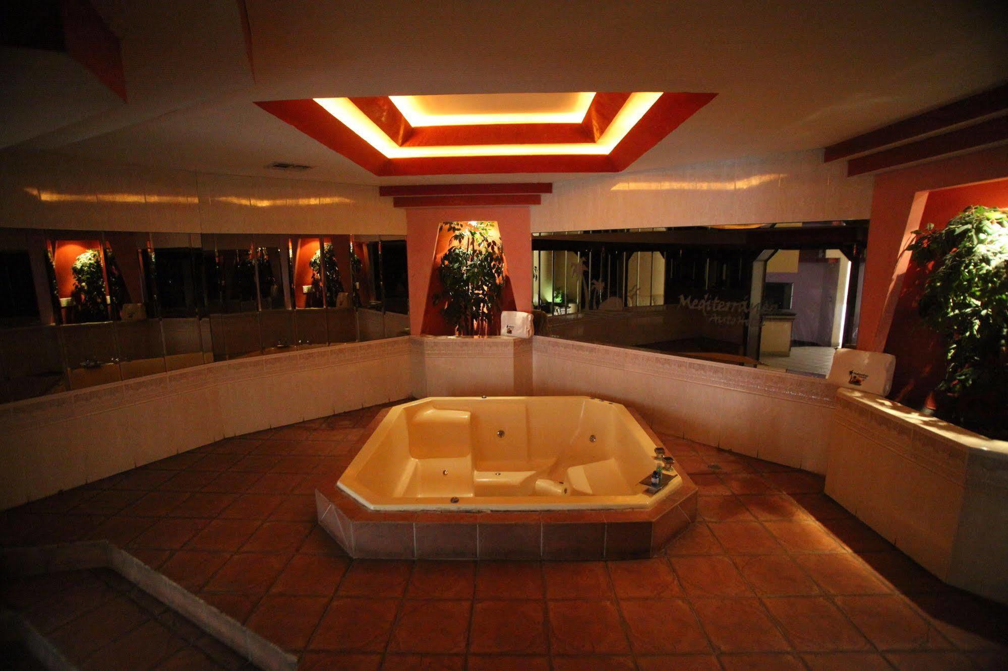 Motel Mediterraneo เม็กซิกาลิ ภายนอก รูปภาพ